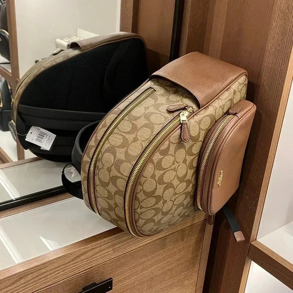 Coach Court Backpack In Signature Canvas Backpack COACH 5671 main image 7